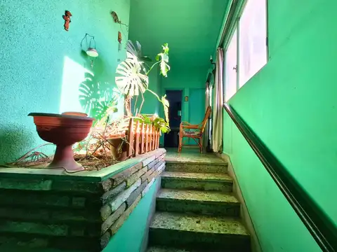 Casa 3 ambientes con 2 baños