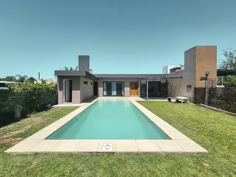 Quincho con pileta en Tierra de Sueños 3