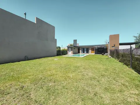 Casa en Venta al Oeste