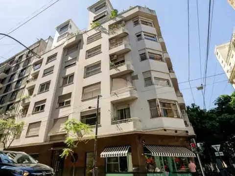 VENTA DEPARTAMENTO 4 AMBIENTES CON PATIO EN RECOLETA