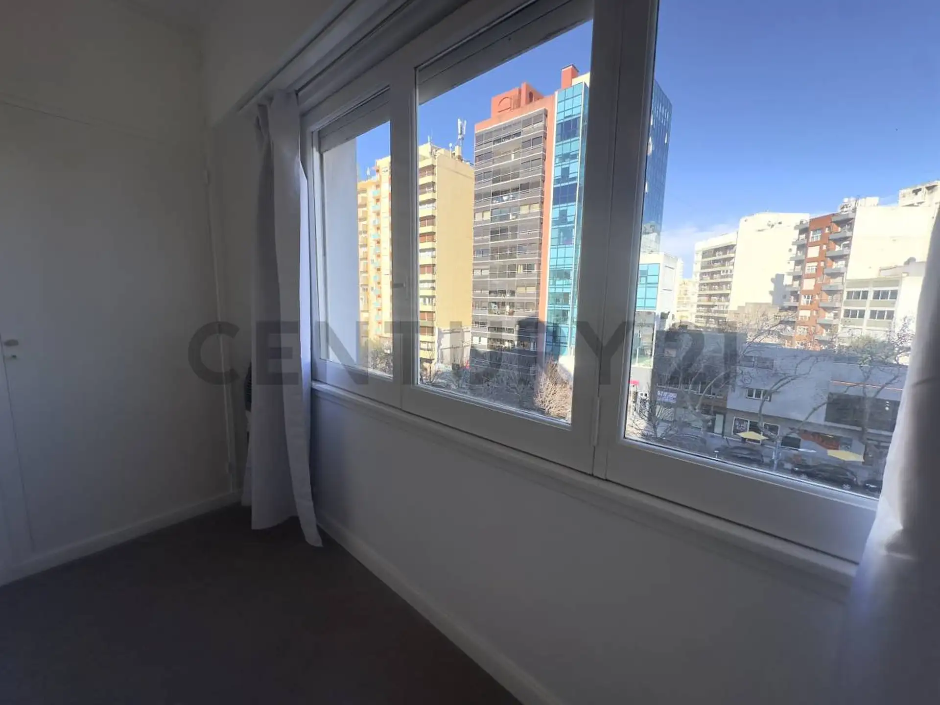 Monoambiente 30m² a la calle en Centro