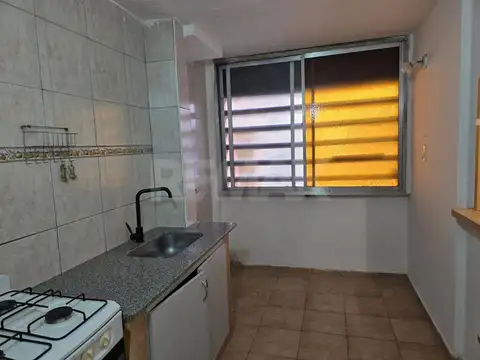 Departamento 4 ambientes con 1 baño
