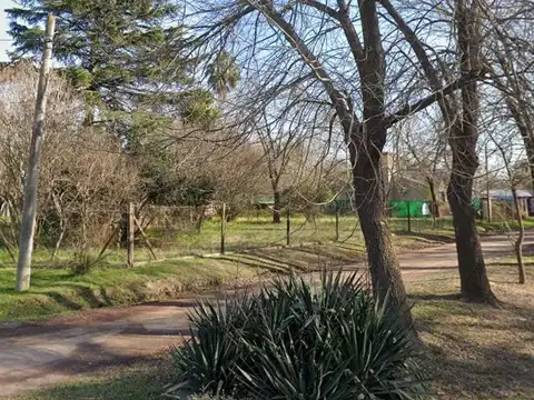 Terreno de 1300 Mts en Esquina - Ulloa y Schilla - Ibarlucea