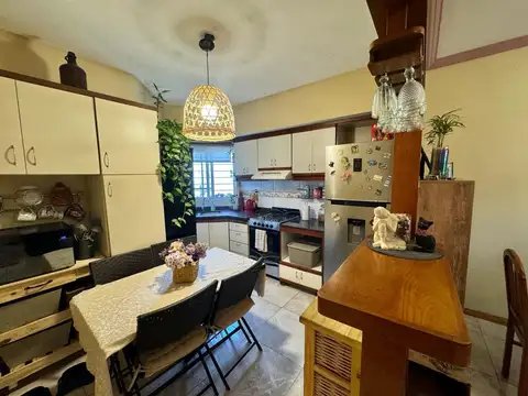 Depto Tipo Casa en Venta con 1 cocheras