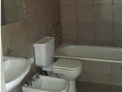 Departamento en Alquiler con 1 cocheras