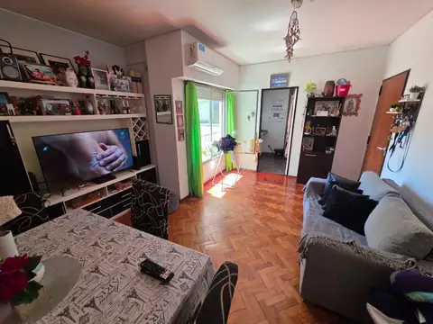  RESERVADO  / Departamento 2 amb muy buen ubicado, apto credito!