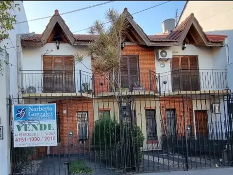 EN VENTA DUPLEX DE 4 AMBIENTES 2 BAÑOS, MEJOR ZONA DE EL PALOMAR CERCA DE LA ESTACION - FICHA 7392