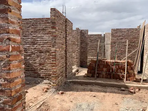 Casa 3 ambientes con 2 baños