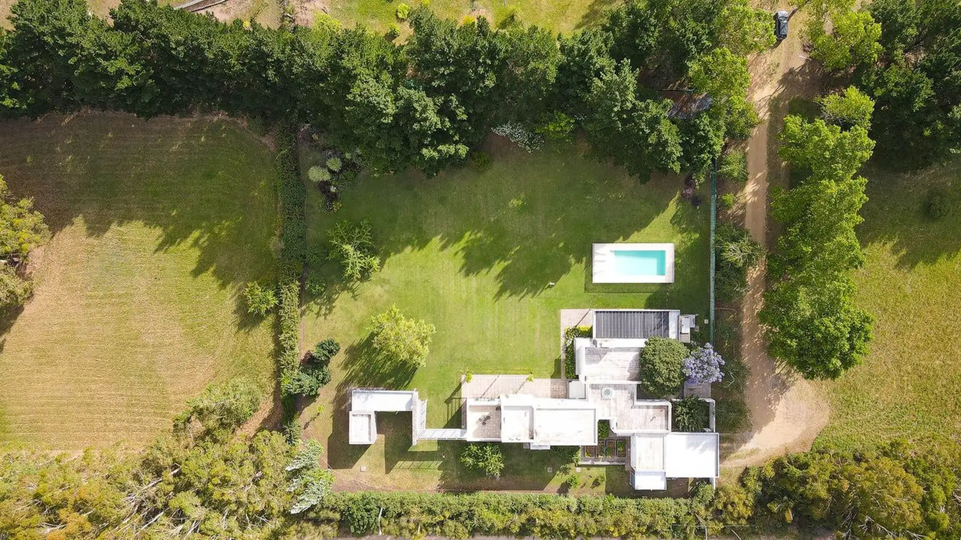 Hermosa casa en venta, "Chacras del paraiso"