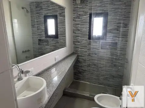 Departamento en Alquiler - 2 Dormitorios 2 Baños - 86mts - Berazategui