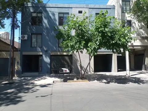 Venta Departamento, buena ubicacion en Godoy Cruz