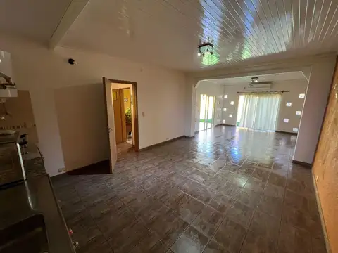 Depto Tipo Casa 2 ambientes con 1 baño