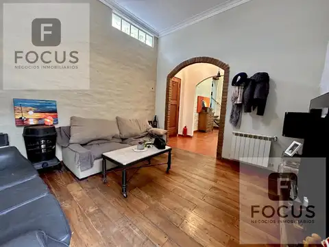 Depto Tipo Casa 4 ambientes con 3 baños