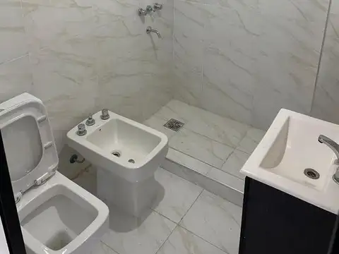 DOS AMBIENTES AL CONTRAFRENTE EN VENTA! 2°C