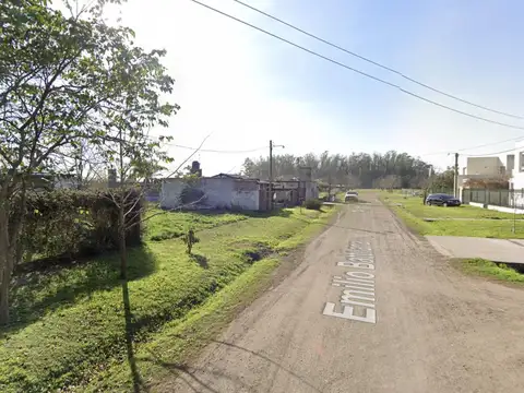 Terreno en Venta Ibarlucea Casco Urbano Redeado de Forestacion Residencial 612m2