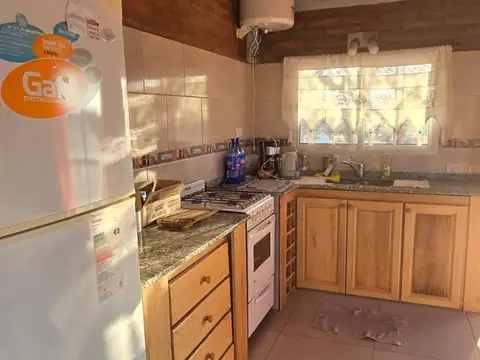 Casa 3 ambientes con 1 baño