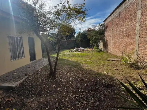 VENTA de TERRENO con DEPTO en BERAZATEGUI