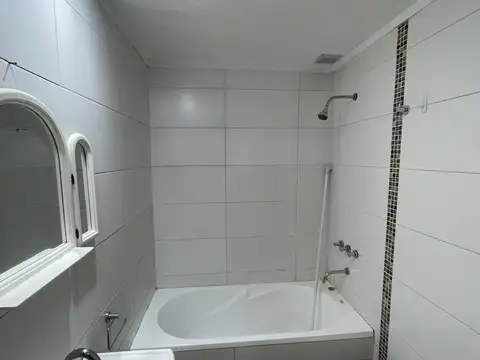 Depto Tipo Casa 2 ambientes con 1 baño
