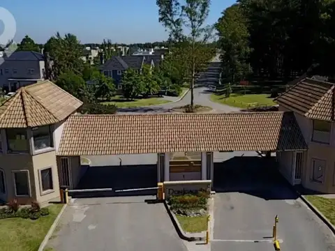 Lote en Venta en Barrio Don Joaquin