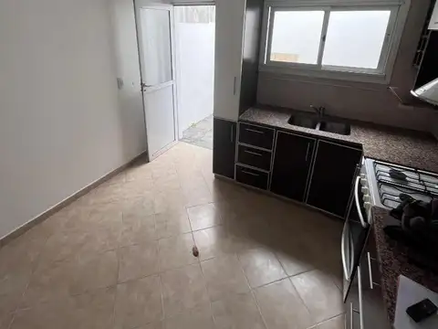 Depto Tipo Casa en Venta en Barrio Don Bosco, USD 97.000