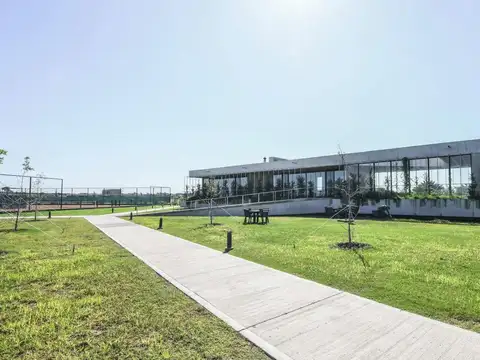 Terreno en Venta 20  mts Frente