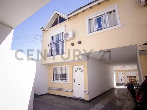 VENTA PH 4 AMBIENTES CON COCHERA - VILLA LUZURIAGA