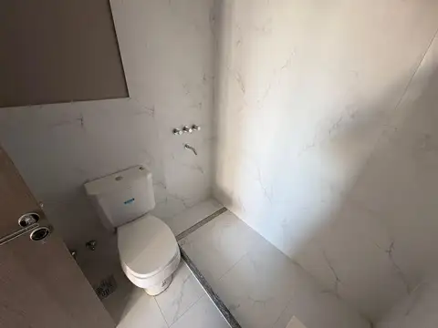 Departamento en Floresta - Pronta entrega  -  7°B