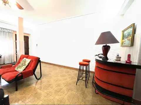 VENTA CASA 3AMB C/GARAGE PARQUE AVELLANEDA