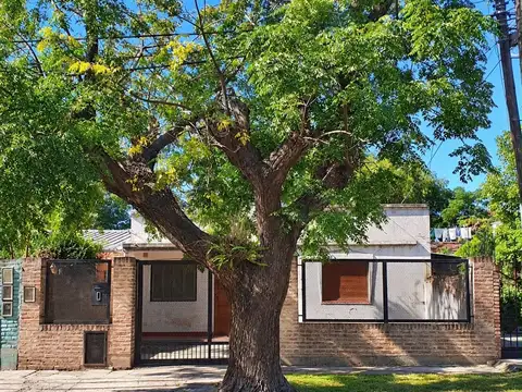 Gran Terreno, 2 Casas y Precio de Oportunidad