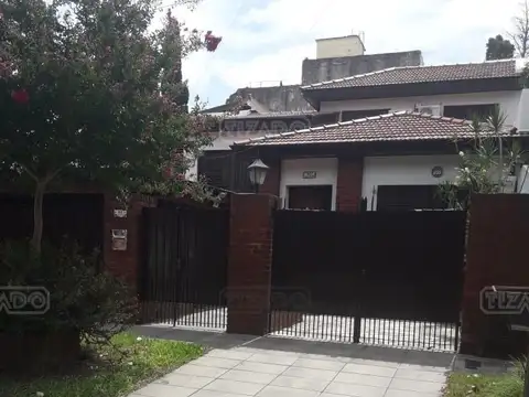 Fray Luis Beltran 100