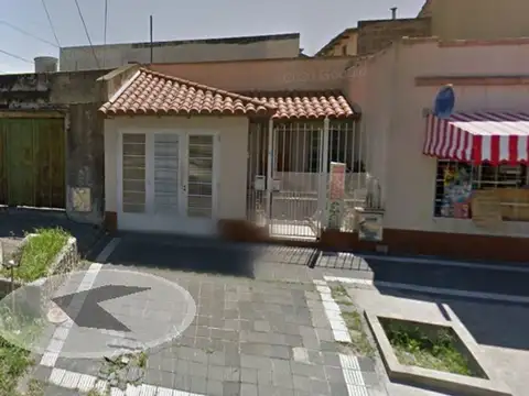 VENTA CASA  5 AMB/COCH/TERRAZA-GERLI-APTO CREDITO
