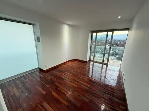 Departamento en Venta con 2 cocheras