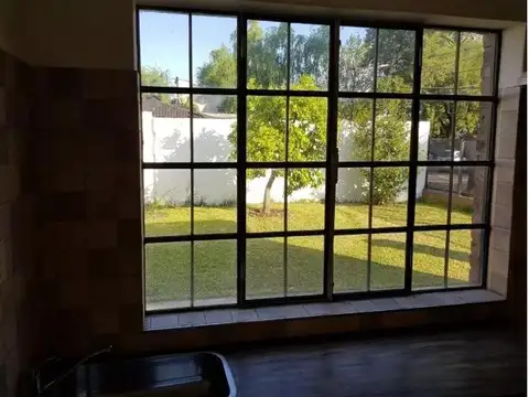 Casa en Venta en Villa Gobernador Udaondo, USD 145.000