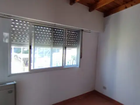 Departamento en Alquiler en Ramos Mejía, $ 400.000