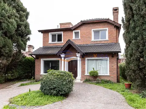 Casa a la venta y/o alquiler en Country Banco Provincia, Francisco Alvarez, Moreno