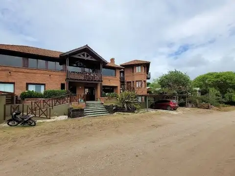 Cod 254 – Complejo Turístico en Venta – A 50 m del Mar con Piscina Climatizada y Spa