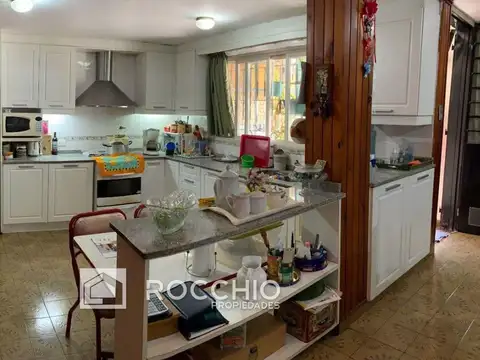 Casa 6 ambientes. | padre castiglia 279