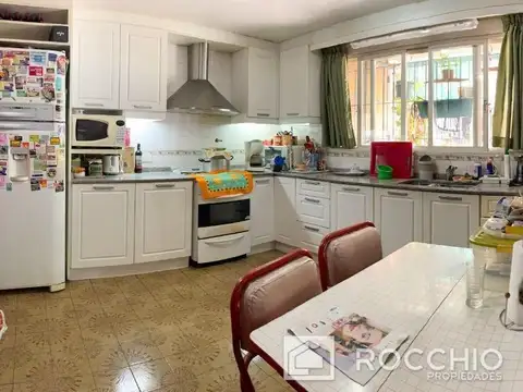 Casa 6 ambientes. | padre castiglia 279