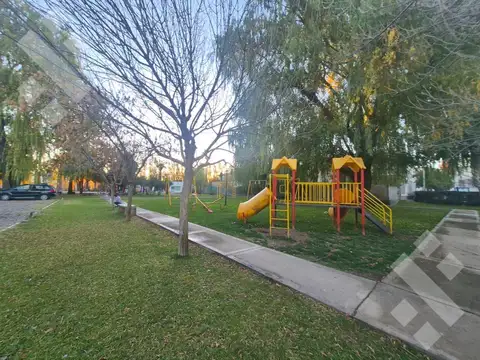 Depto Tipo Casa en Venta de 5 ambientes