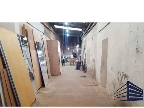 Galpon en Venta 28  mts Fondo