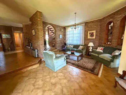 Importante Propiedad en Villa Adelina – Terreno de 615 m²