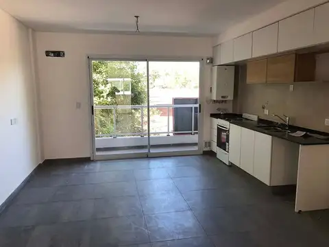 Departamento en Alquiler en Adrogue, $ 750.000