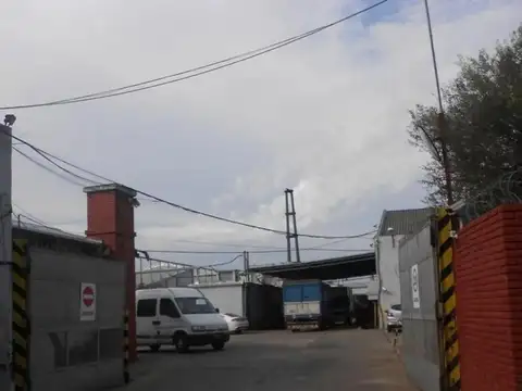 Alquiler de Galpón de 750 m² en Complejo Industrial Consolid