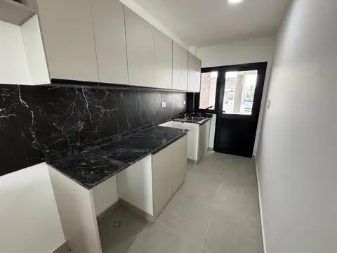 Depto Tipo Casa en Alquiler de 3 dormitorios