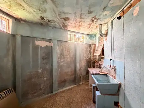 Bº Piedrabuena en alquiler 5 ambientes en Planta Baja!