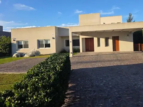 Excelente Casa | Zona Cardales