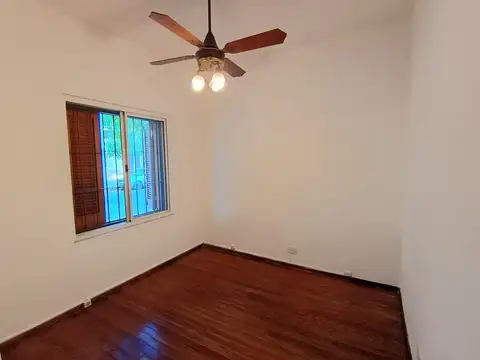 Casa 3 Amb. Patio, Lav y Terraza.