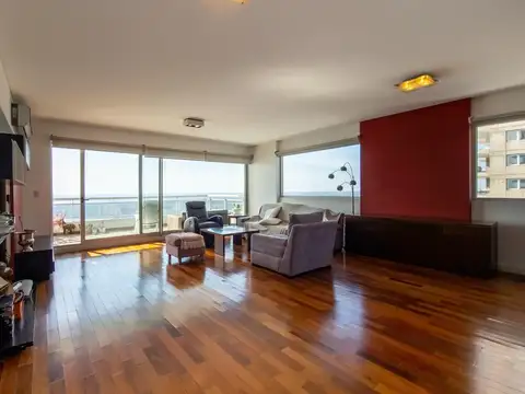 Departamento en Venta de 4 dormitorios