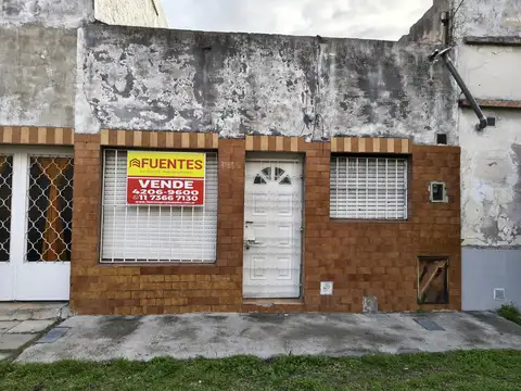 Ph de 2 ambientes al frente con patio