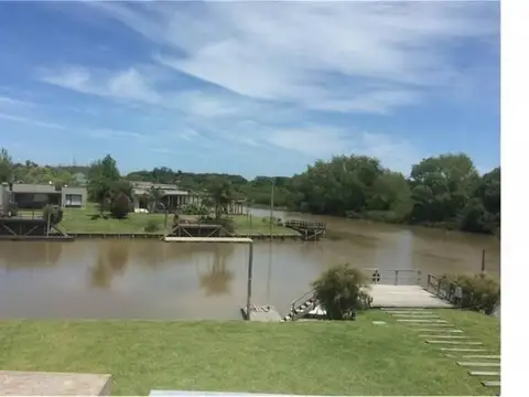 Isla Del Este  Lote e 100